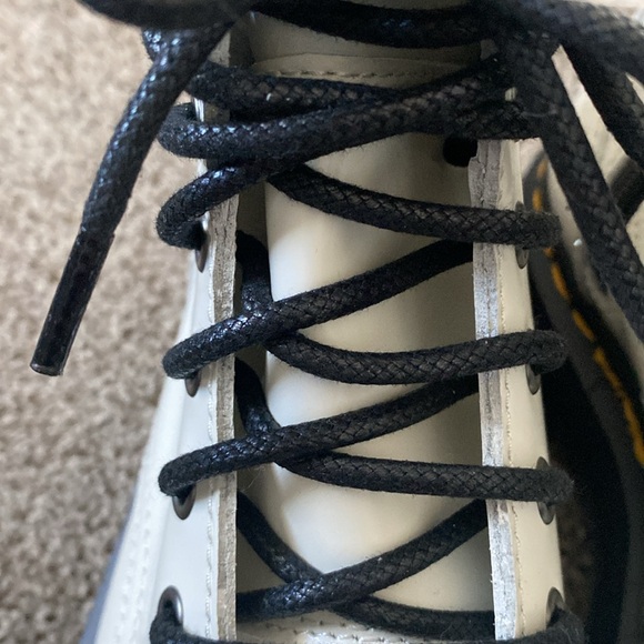 New Dr Martens white Jadon platform boots with two sets of laces for free! - Picture 3 of 13